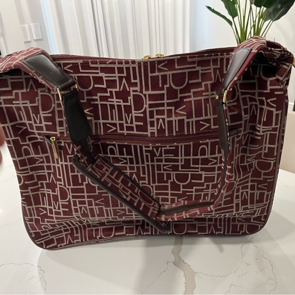 DIANE VON FURSTENBERG TRAVEL MAROON/BURGUNDY BAG SUIT LUGGAGE Garment bag - Picture 2 of 3